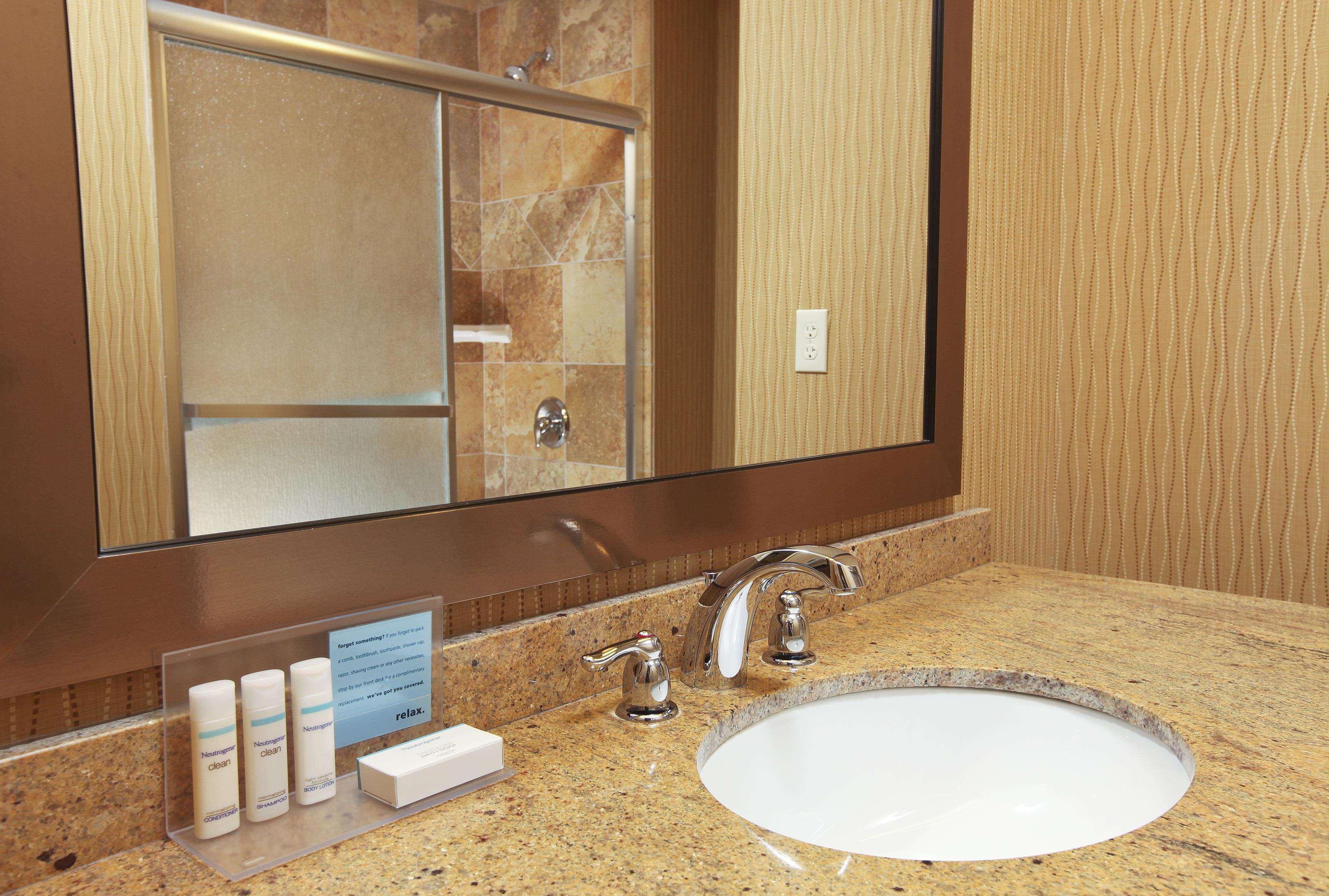 Hampton Inn & Suites Fargo Medical Center Ngoại thất bức ảnh