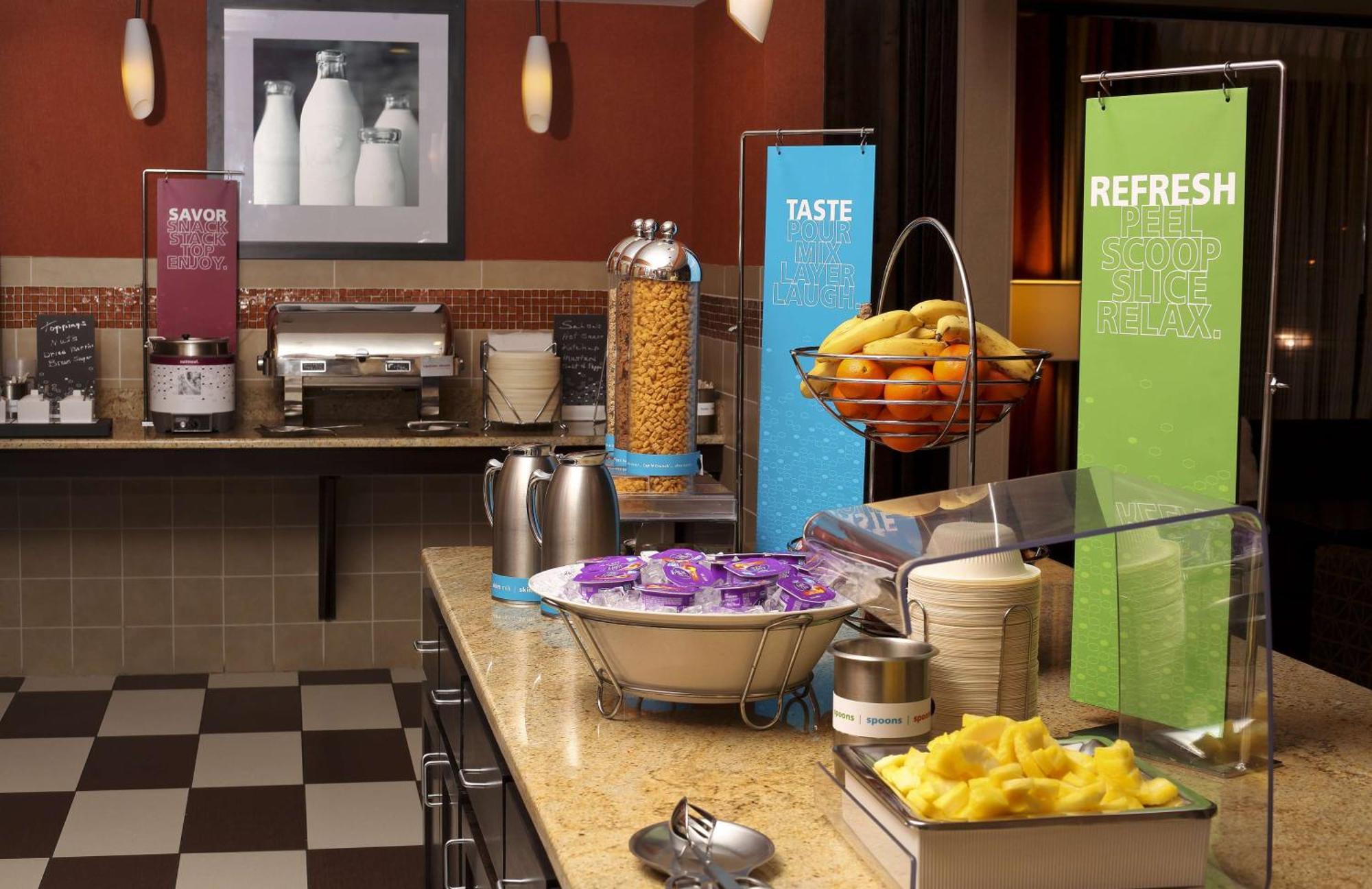 Hampton Inn & Suites Fargo Medical Center Ngoại thất bức ảnh