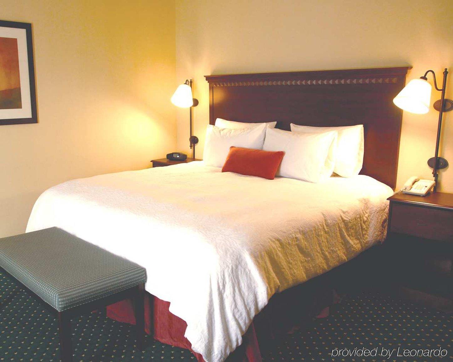 Hampton Inn & Suites Fargo Medical Center Phòng bức ảnh