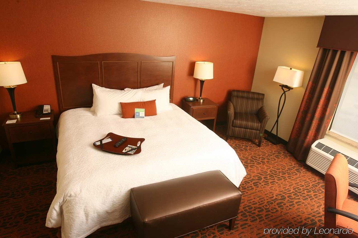 Hampton Inn & Suites Fargo Medical Center Phòng bức ảnh