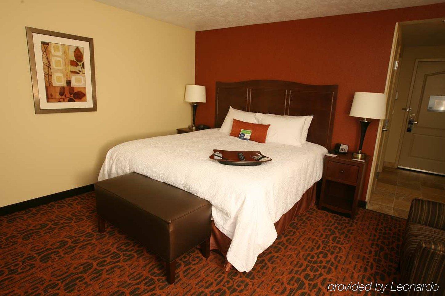 Hampton Inn & Suites Fargo Medical Center Phòng bức ảnh